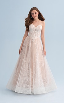 Wedding Dresses & Gowns | Disney's Fairy Tale Weddings & Honeymoons