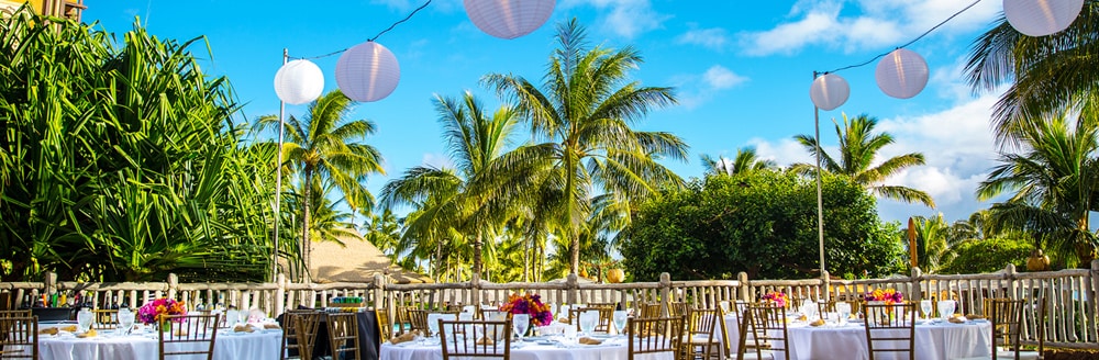 Rainbow Reef Patio At Aulani Resort Spa Hawaii Weddings