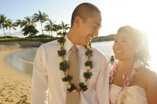 traditional hawaiian wedding guest attire