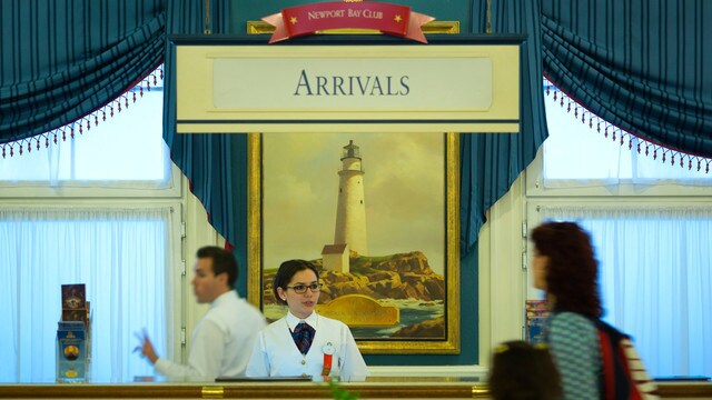 パリのディズニー・ニューポート・ベイ・クラブのチェックイン・デスク