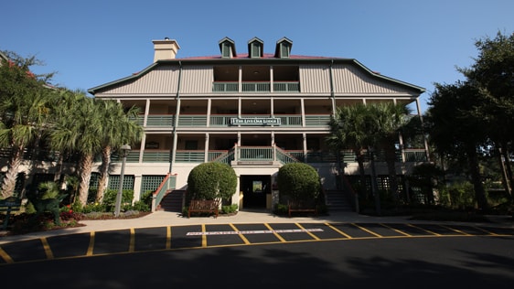 A parking area outside The Live Oak Lodge at Disney's Hilton Head Island Resort